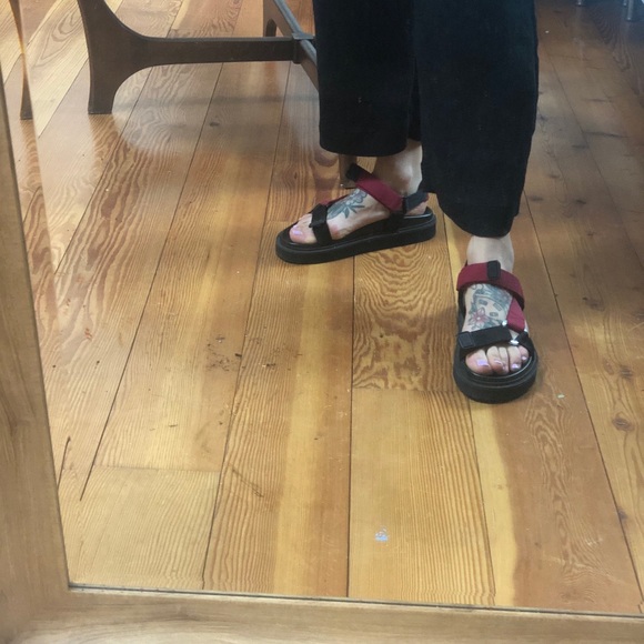 Chunky Zara velcro sandals - size 9 (never worn) - Picture 4 of 5